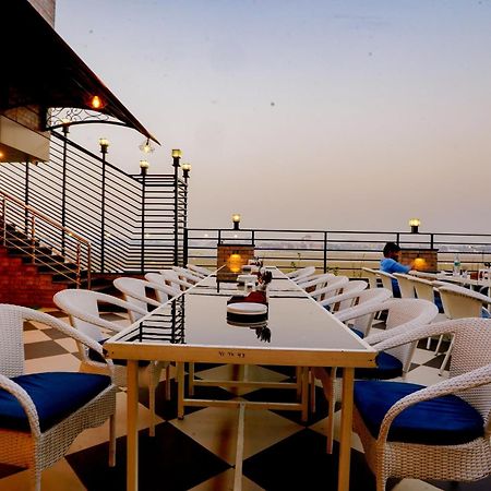 Hotel Cheelgadi Джайпур Екстериор снимка