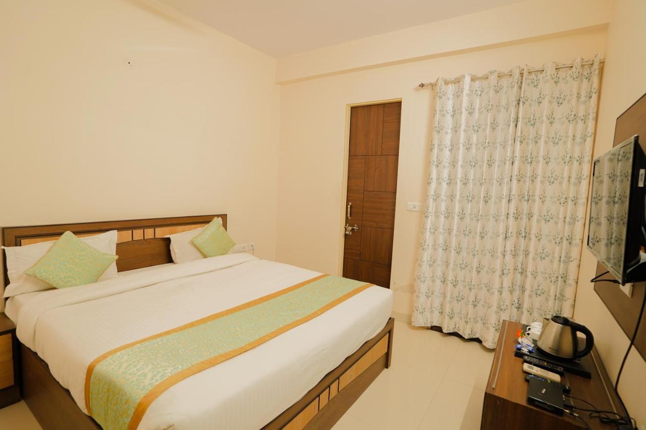 Hotel Cheelgadi Джайпур Екстериор снимка