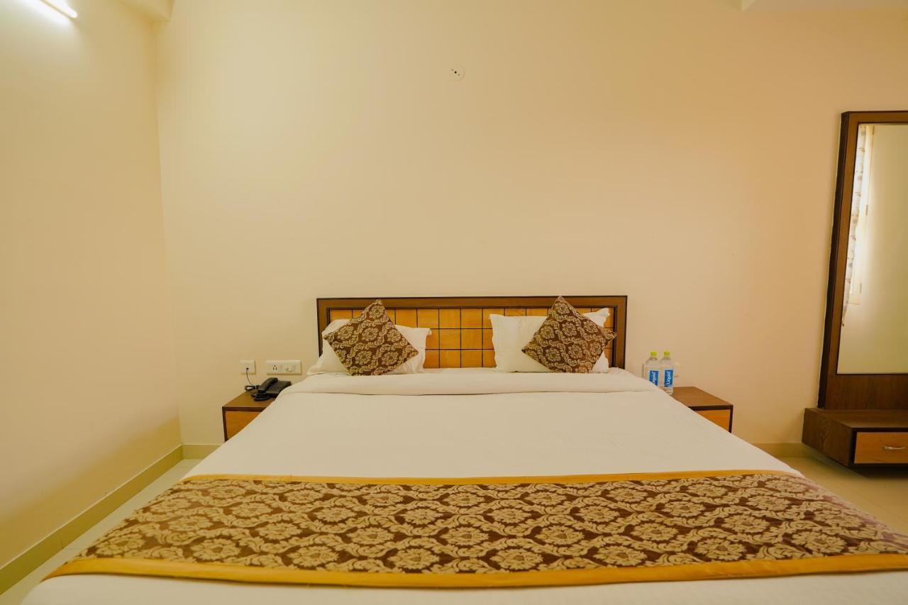 Hotel Cheelgadi Джайпур Екстериор снимка