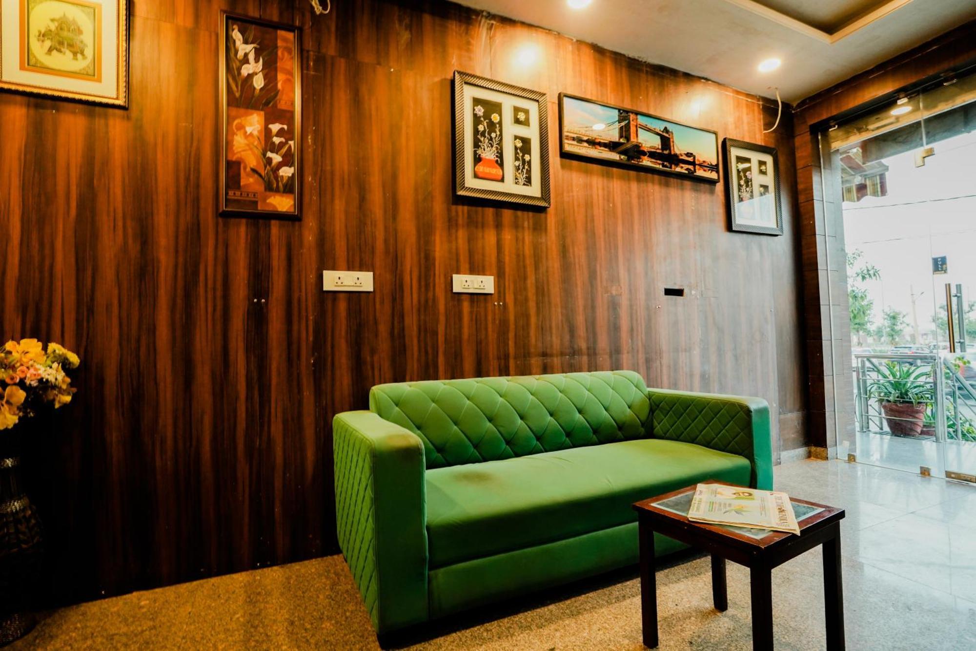 Hotel Cheelgadi Джайпур Екстериор снимка