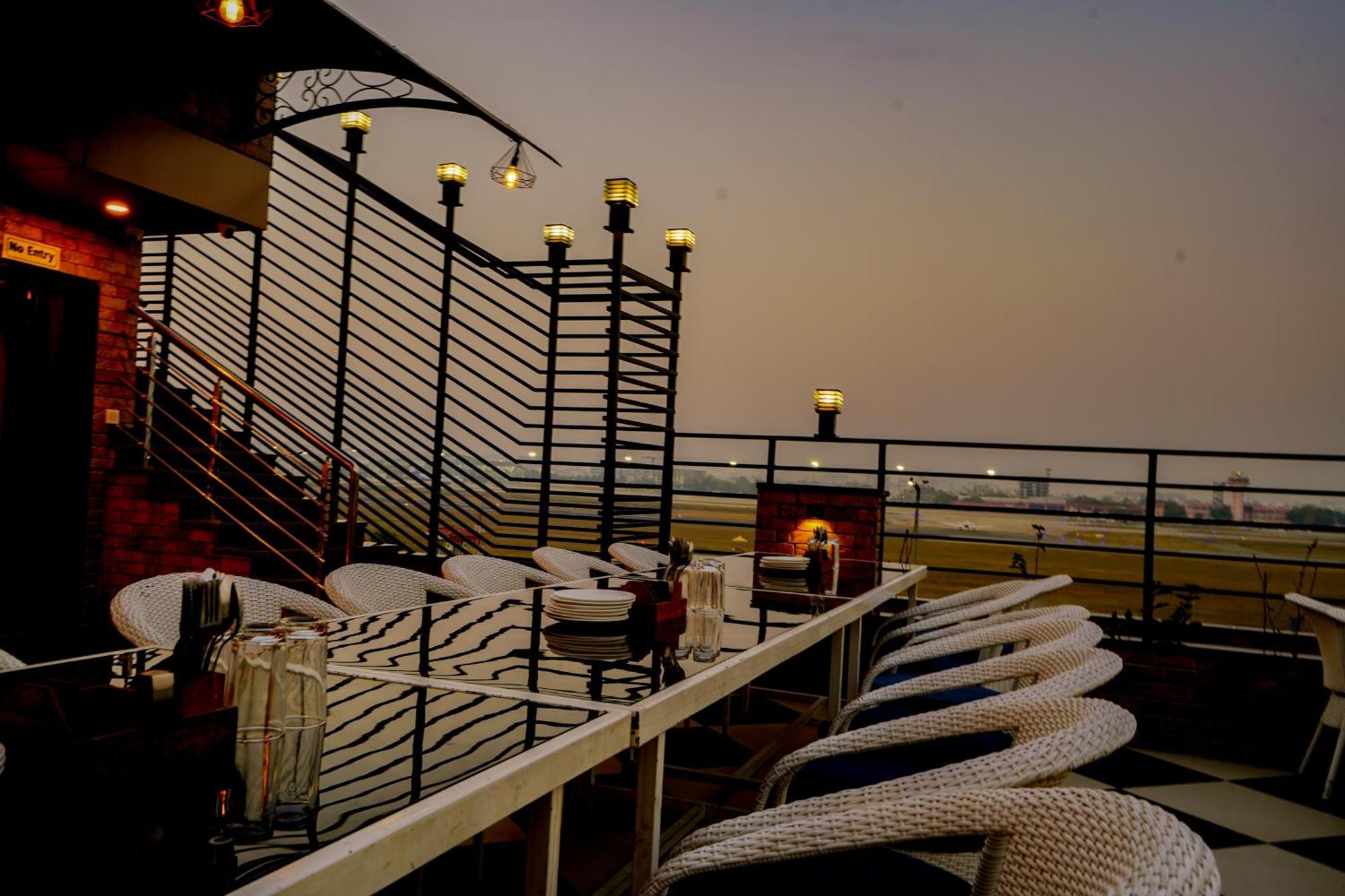 Hotel Cheelgadi Джайпур Екстериор снимка